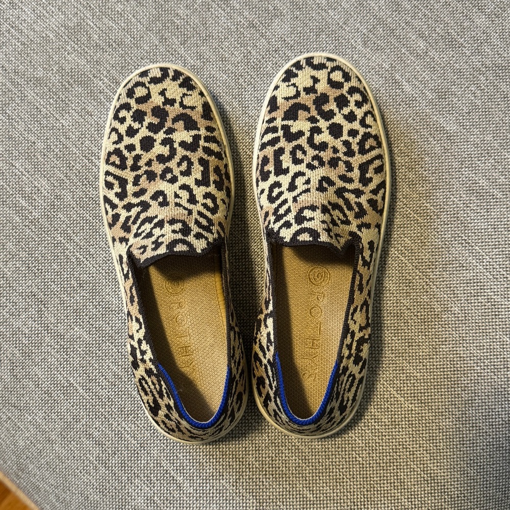 Rothy’s Camo Cat Sneaker size 7 - excellent condition